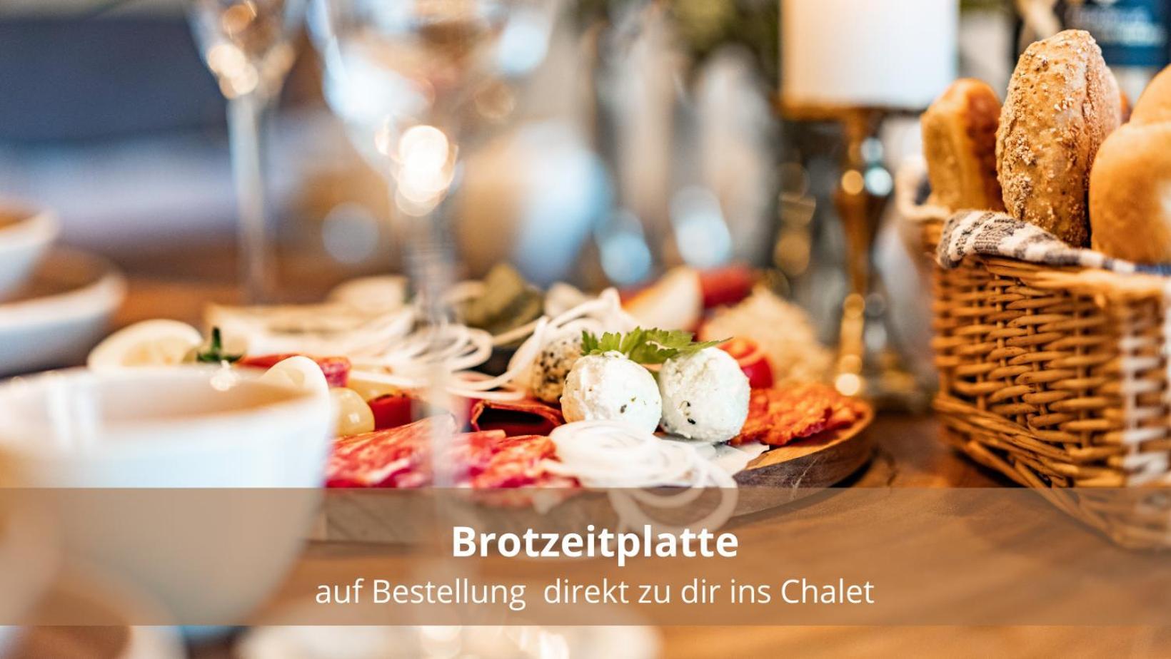 היליגנבלוט Chalet Waldhaeusl Luxurioese Ferienwohnungen Mit Sauna & Whirlpool, Kamin, Balkon Oder Terrasse Mit Bergblick מראה חיצוני תמונה